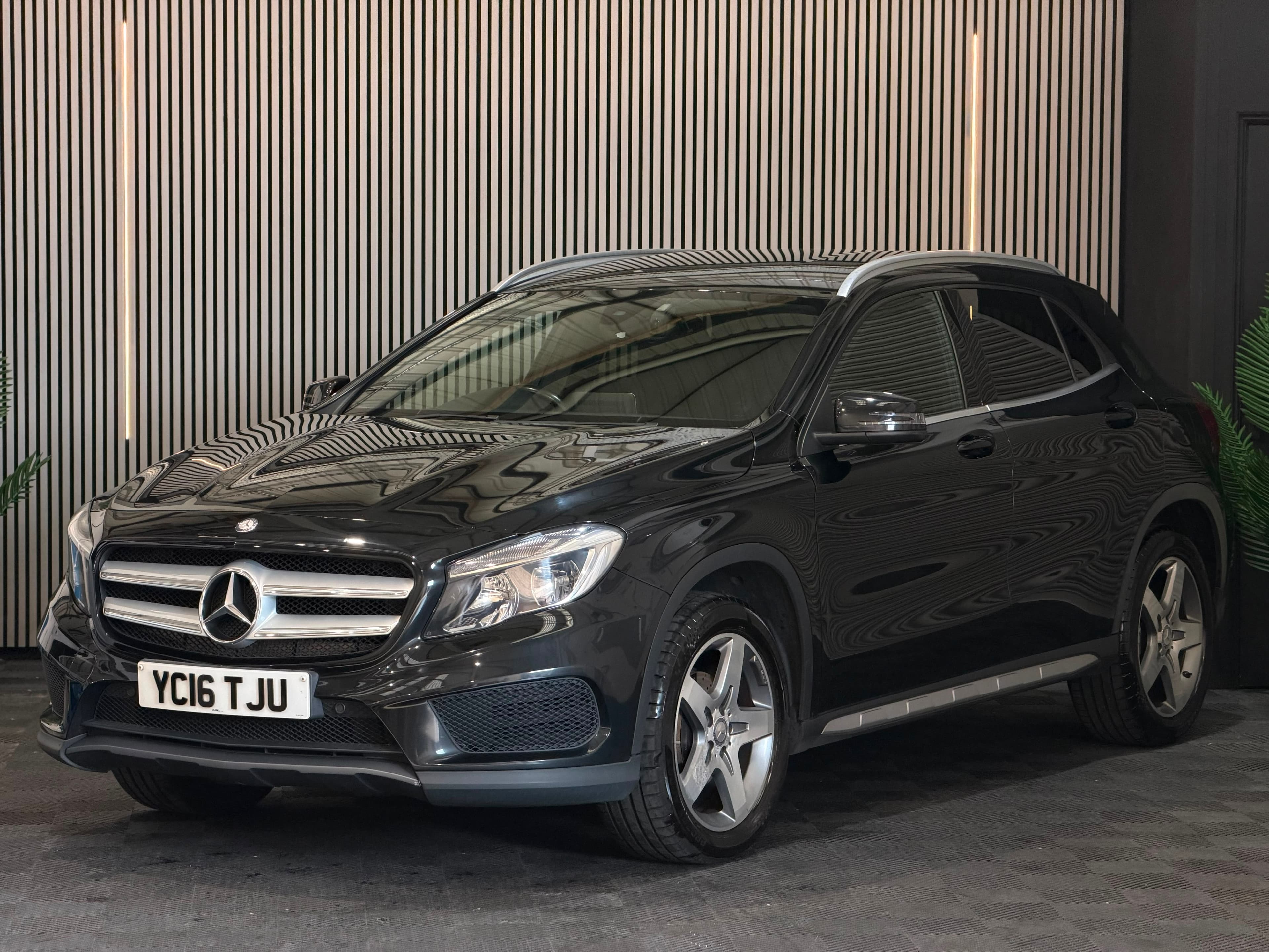 2016 Mercedes-Benz GLA AMG Line