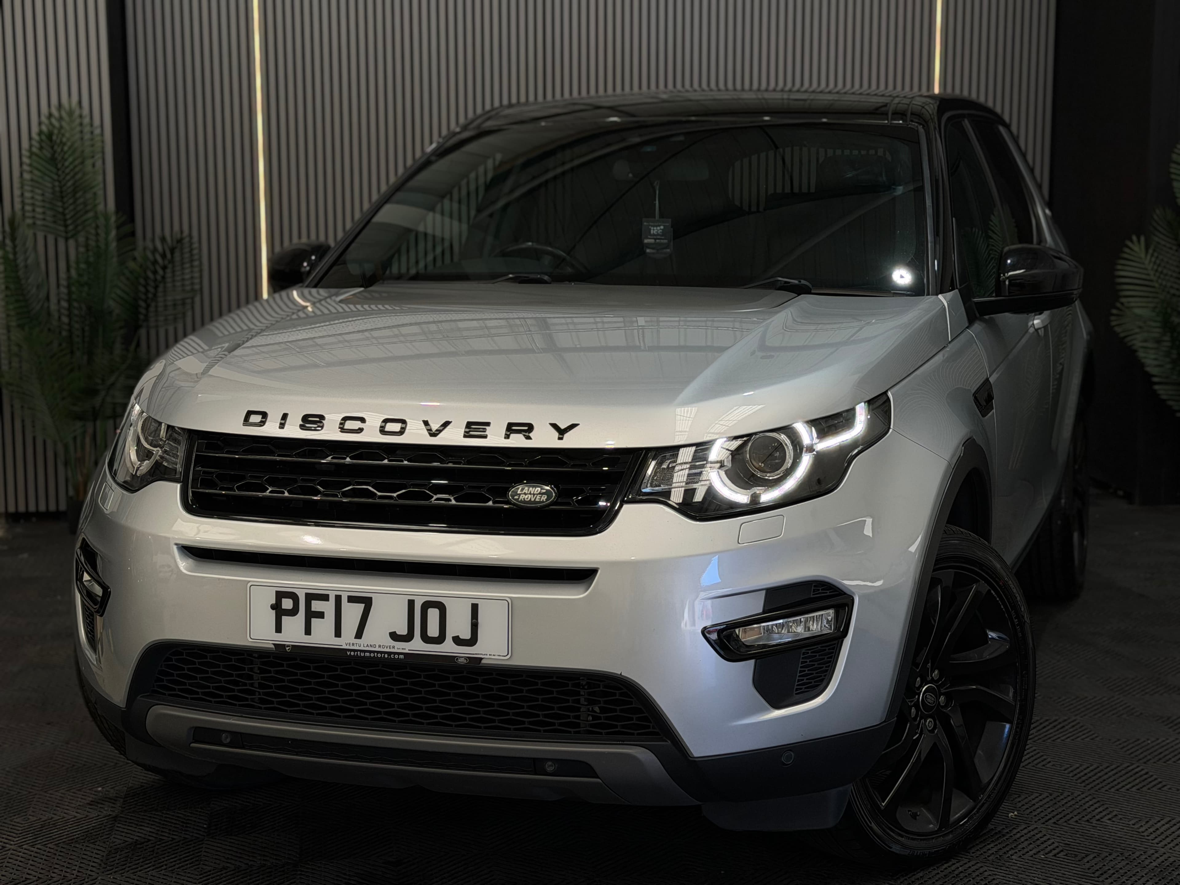 2017 Land Rover Discovery Sport HSE Black