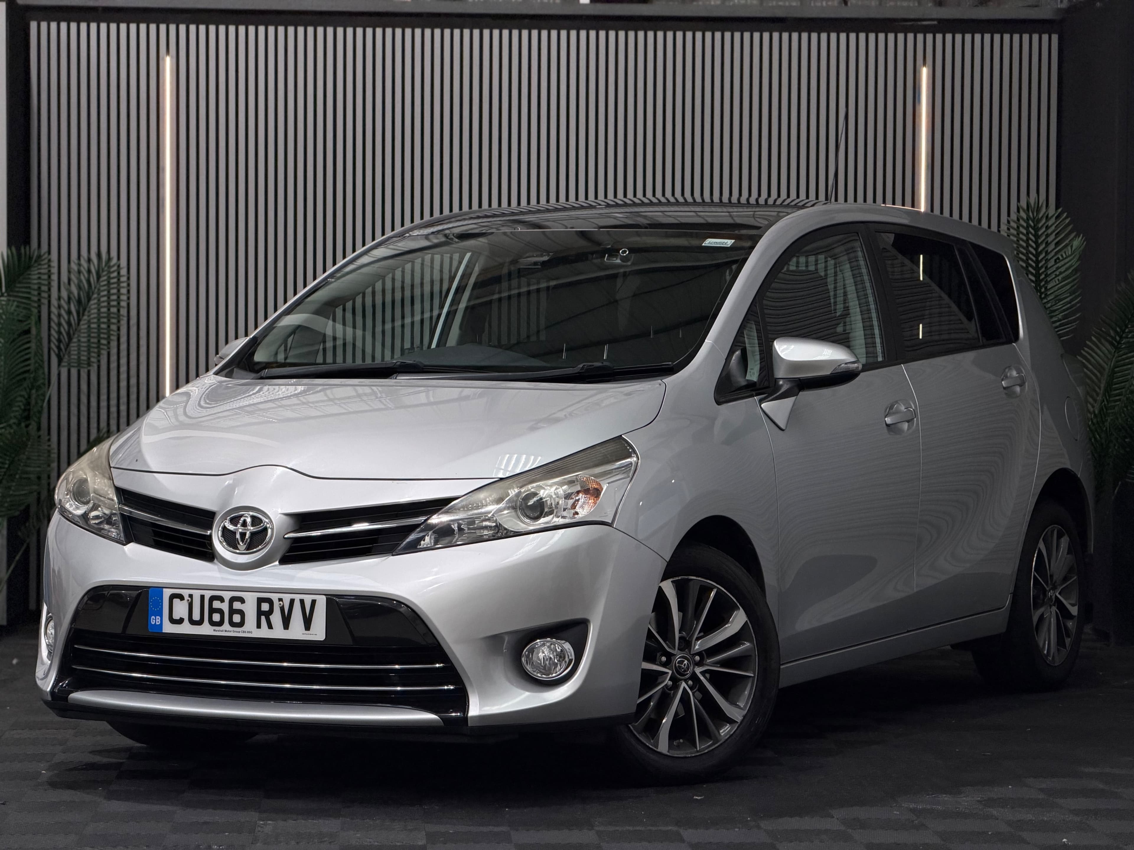 2016 Toyota Verso Design
