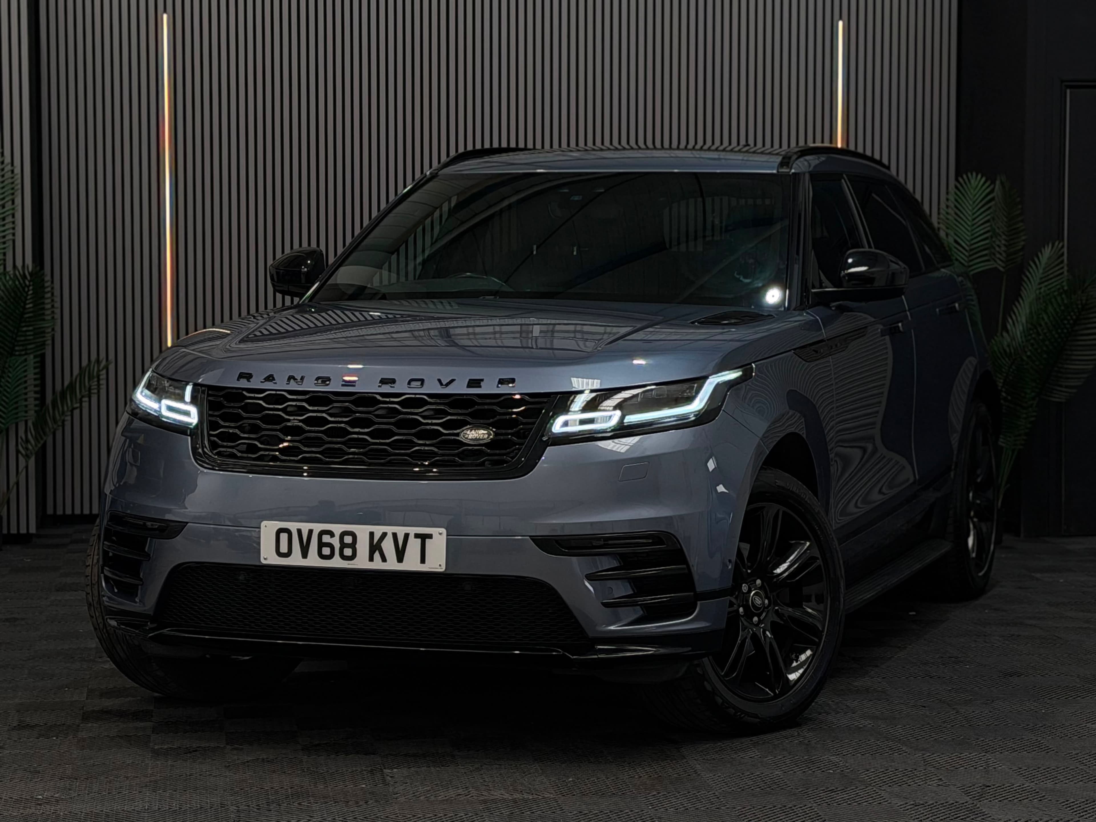 2018 Land Rover Range Rover Velar R-Dynamic SE