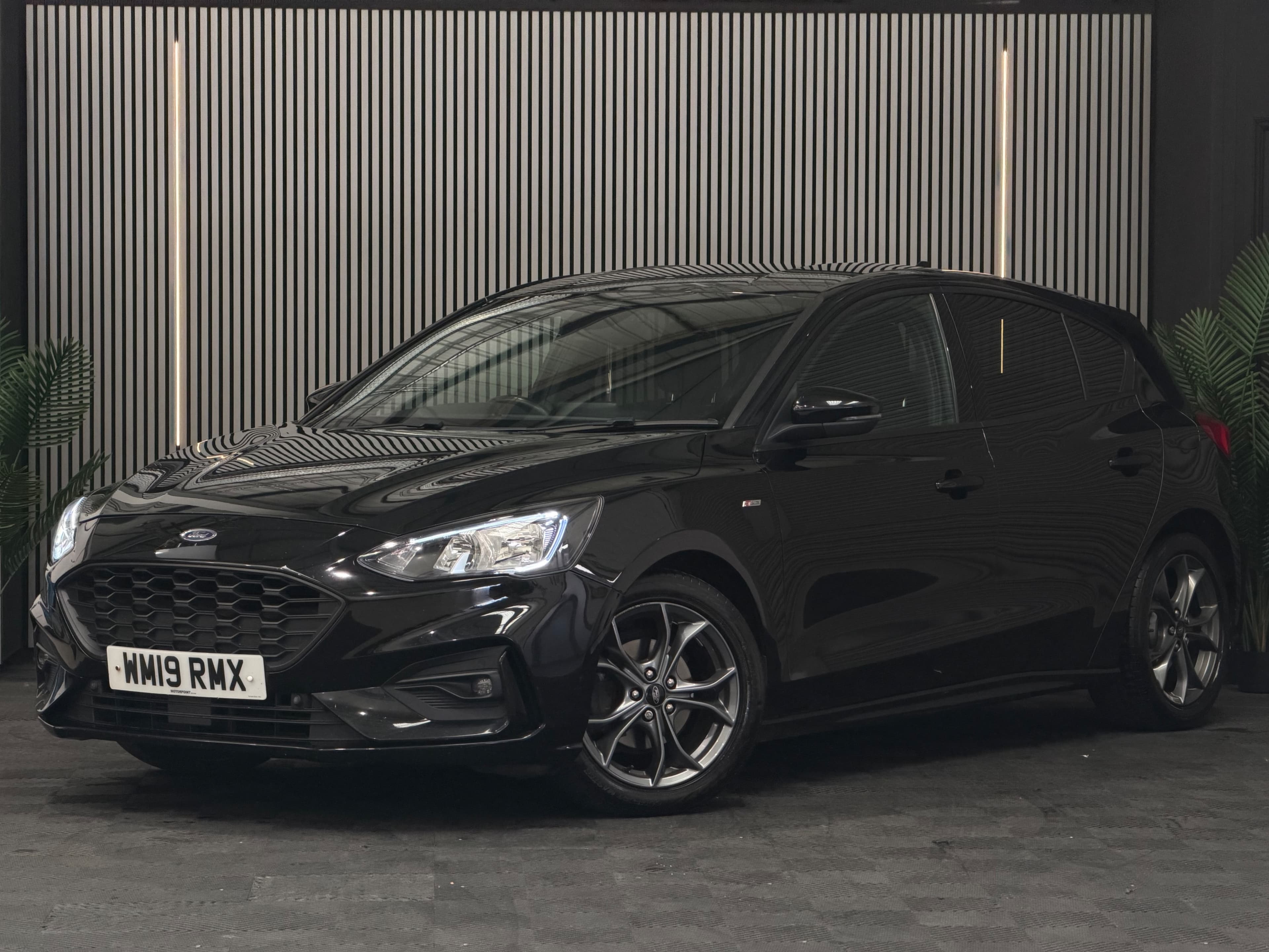 2019 Ford Focus ST-Line
