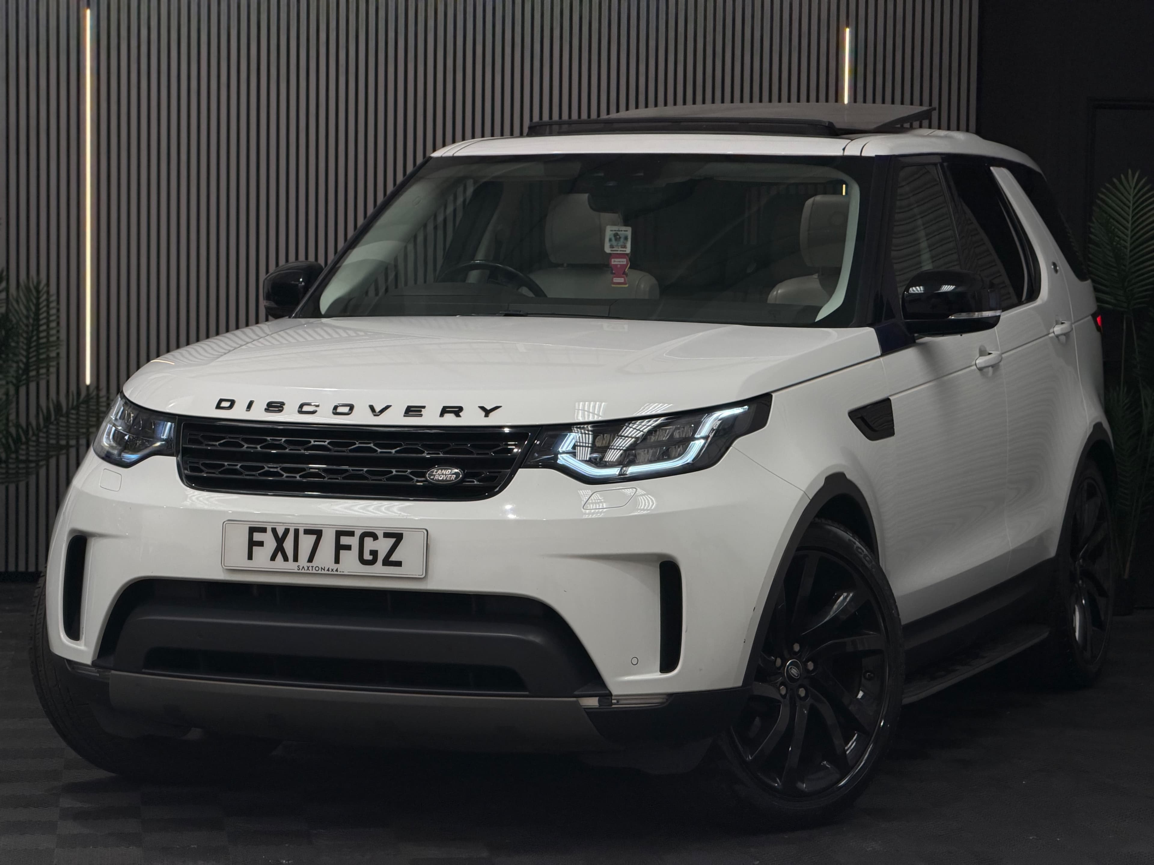 2017 Land Rover Discovery HSE