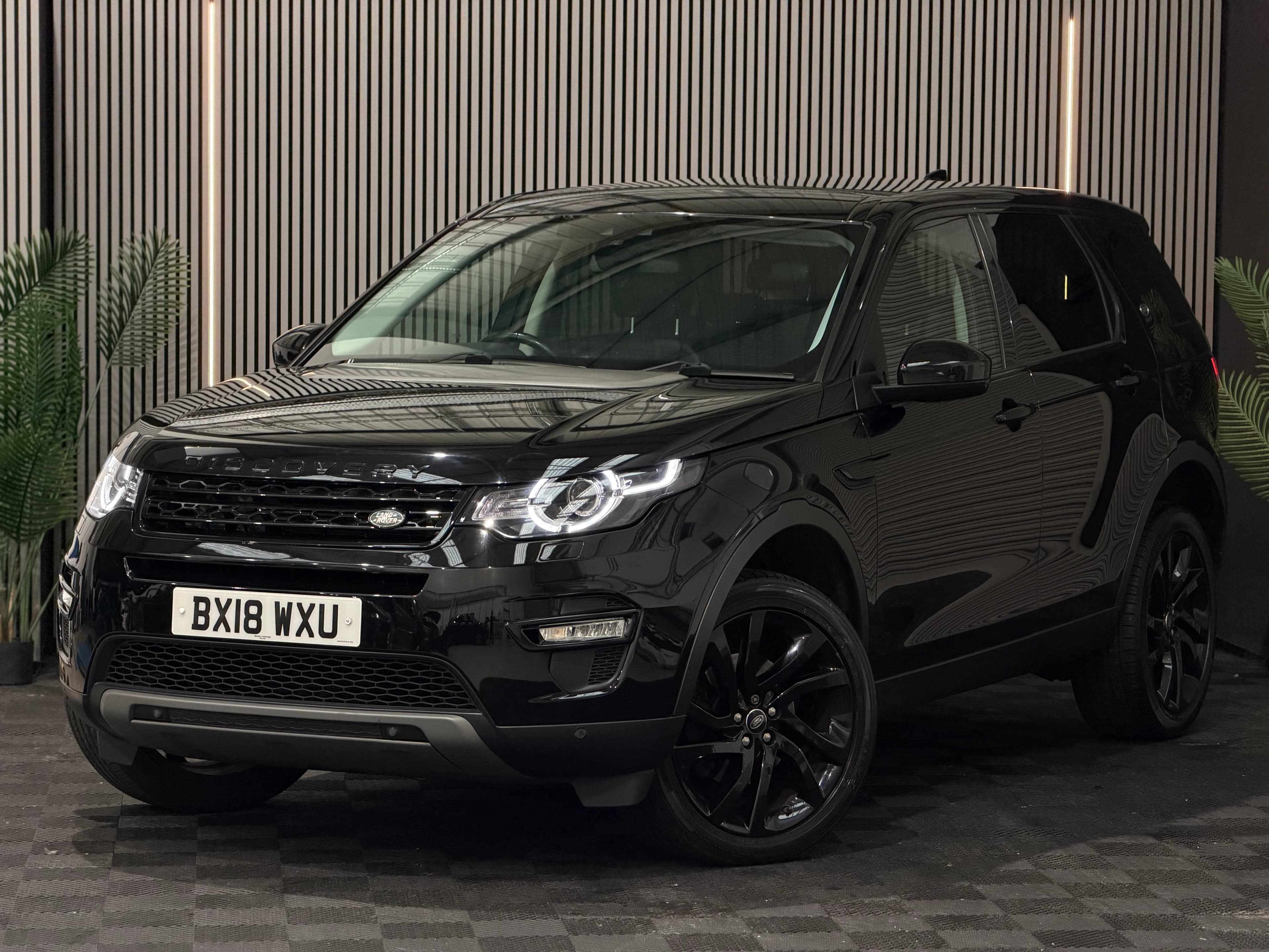 2018 Land Rover Discovery Sport HSE Black