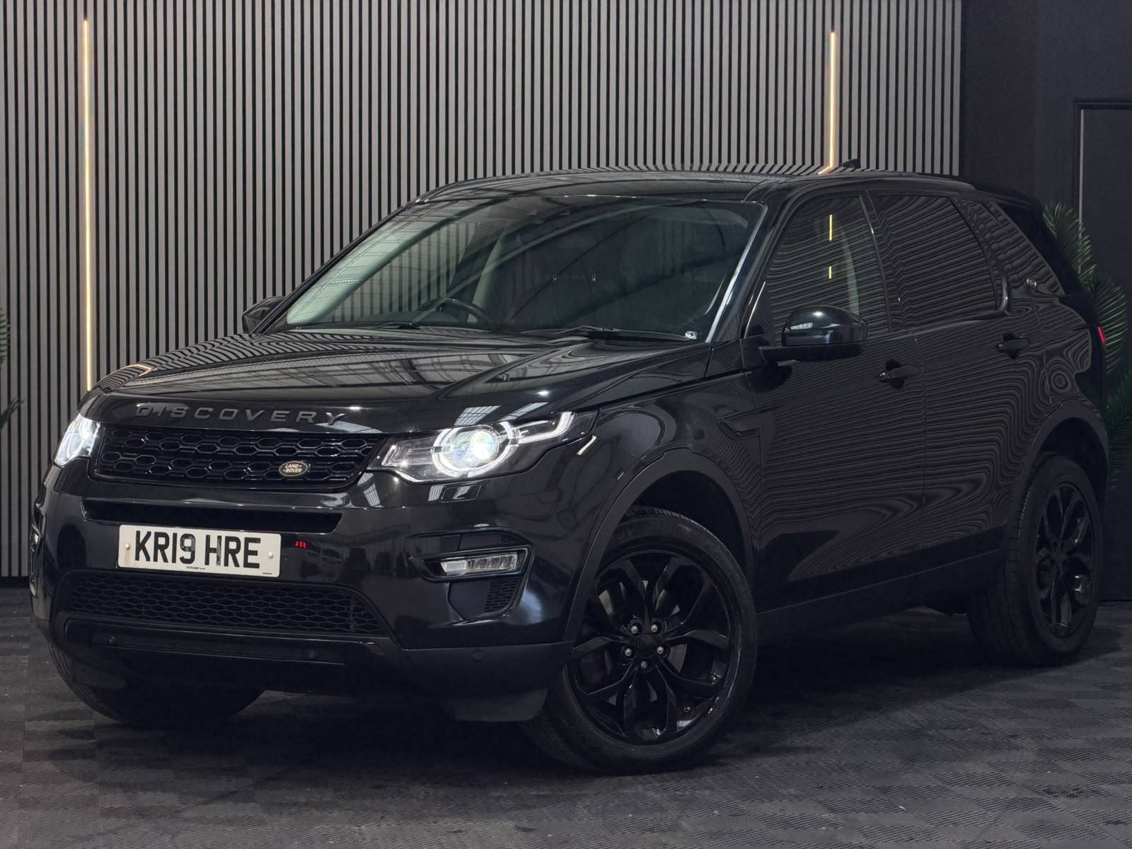 2019 Land Rover Discovery Sport HSE