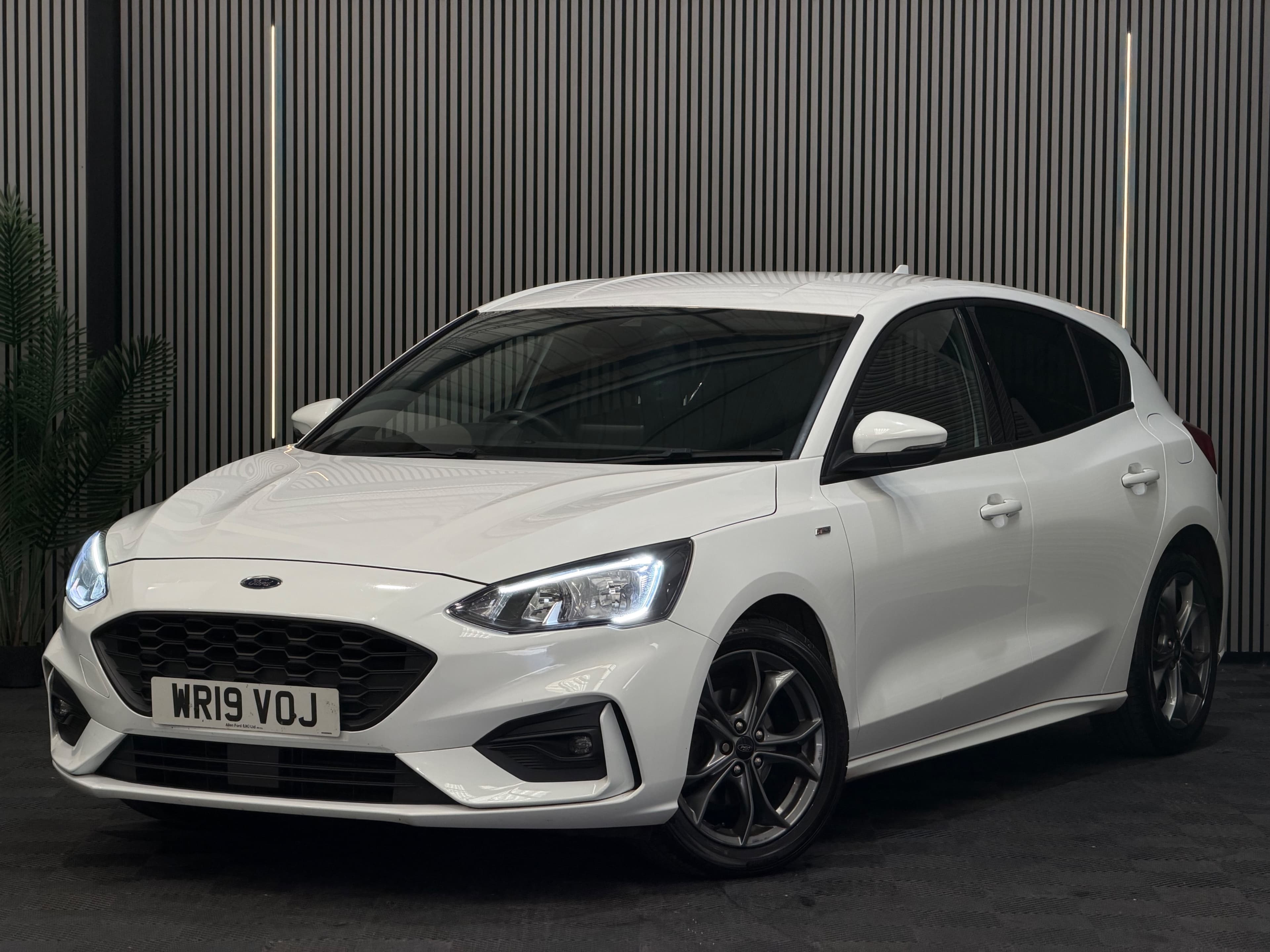 2019 Ford Focus ST-Line